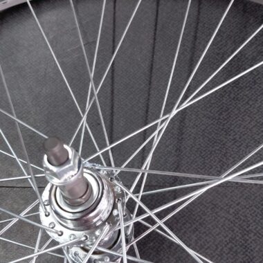 Rueda trasera 26 " llanta aluminio para piñón de rosca